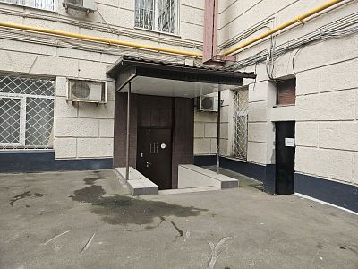 Снять в аренду помещение свободного назначения г Москва, ул Большая Дорогомиловская, д 4 170000 рублей