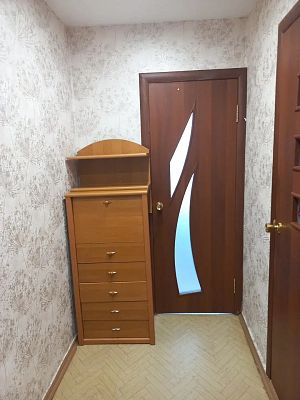 Снять квартиру г Хабаровск, ул Черняховского, д 15а 35000 рублей