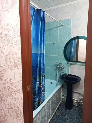 Снять квартиру г Хабаровск, ул Черняховского, д 15а 35000 рублей