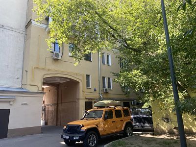 Купить квартиру г Москва, ул Садовая-Кудринская, д 8-10-12 50000000 рублей