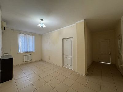 Купить помещение свободного назначения г Анапа, ул Самбурова, д 158 7900000 рублей