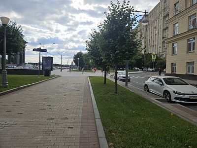Снять в аренду помещение свободного назначения г Москва, пл Победы, д 2 к 1 325000 рублей