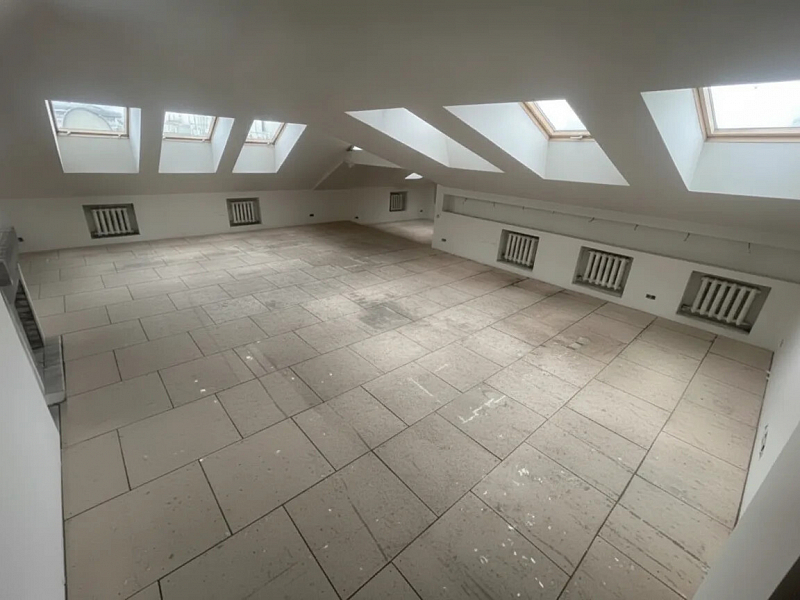 4-комн. квартира, 236.8 м², этаж 3/3