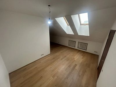 Купить квартиру г Москва, ул Остоженка, д 3/14, кв. 45  129000000 рублей