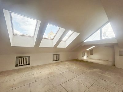 Купить квартиру г Москва, ул Остоженка, д 3/14, кв. 45  129000000 рублей