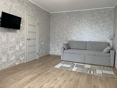 Снять квартиру г Москва, ул Бориса Пастернака, д 3 57000 рублей