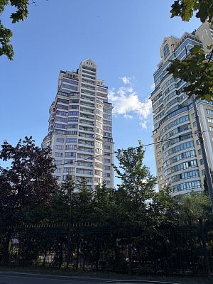 Купить квартиру г Москва, ул Маршала Бирюзова, д 32 к 1 82000000 рублей