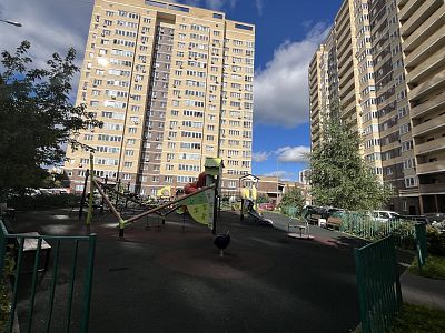 Купить квартиру г Москва, поселок Коммунарка, ул Александры Монаховой, д 23 16000000 рублей