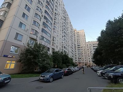 Купить квартиру г Москва, ул Кастанаевская, д 39 50050000 рублей