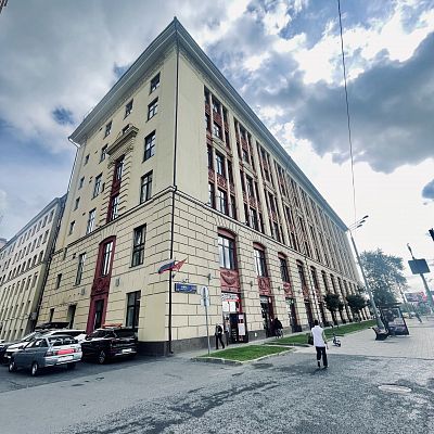 Купить квартиру г Москва, пр-кт Мира, д 102 к 2 18900000 рублей