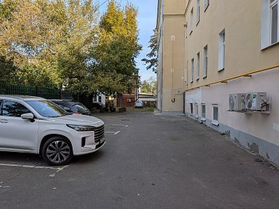 Купить квартиру г Москва, ул Пятницкая, д 54 стр 1 63000000 рублей