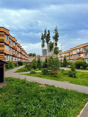 Купить квартиру г Москва, поселок Коммунарка, ул Потаповская Роща, д 1 к 1 15800000 рублей