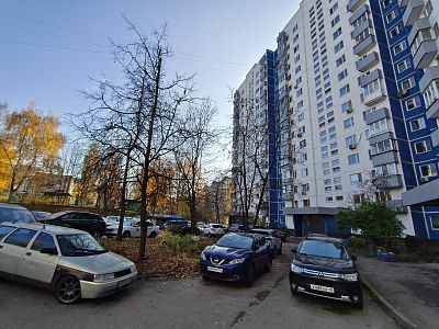 Купить квартиру г Москва, Новоясеневский пр-кт, д 3 24900000 рублей