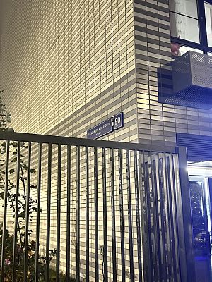 Купить квартиру г Москва, поселок Коммунарка, ул Александры Монаховой, д 90 к 2 29900000 рублей