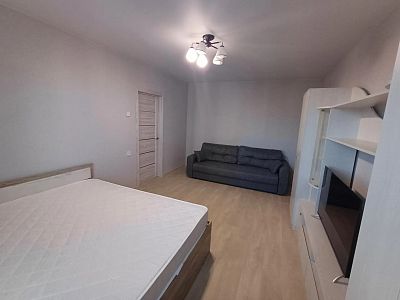 Снять квартиру г Москва, ул Ялтинская, д 6 68000 рублей