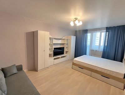 Снять квартиру г Москва, ул Ялтинская, д 6 68000 рублей