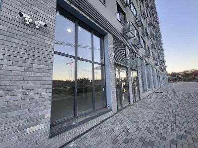 Купить помещение свободного назначения г Москва, ул Братьев Гранат, д 6 13500000 рублей