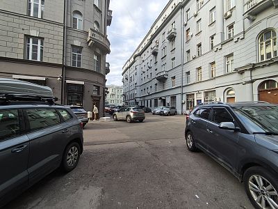Купить квартиру г Москва, ул Солянка, д 1/2 стр 2 97000000 рублей