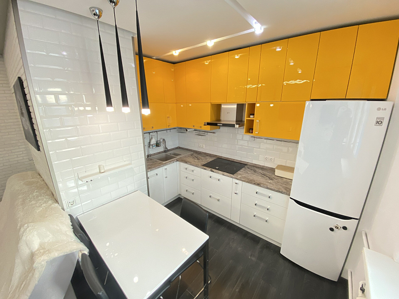 2-комн. квартира, 60 м², этаж 14/25