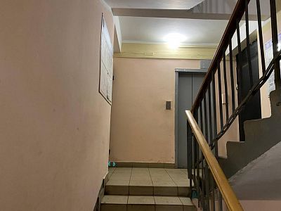 Купить квартиру г Москва, ул Россошанская, д 13 к 3 8200000 рублей