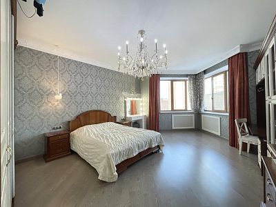 Купить квартиру г Москва, ул Зоологическая, д 18 87000000 рублей