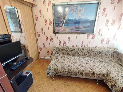 Продать квартиру г Хабаровск, Краснореченский пер, д 2а 2800000 рублей