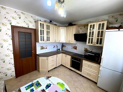 Купить квартиру г Москва, ул Нарвская, д 1А кор 3 20100000 рублей