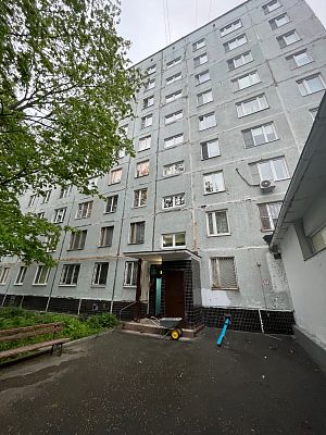 Продать квартиру г Москва, ул Красного Маяка, д 9 13100000 рублей