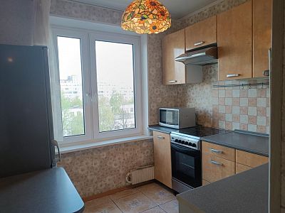 Продать квартиру г Москва, ул Ясеневая, д 6 13500000 рублей