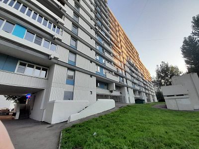 Купить квартиру г Москва, мкр Северное Чертаново, д 2 к 201 25700000 рублей